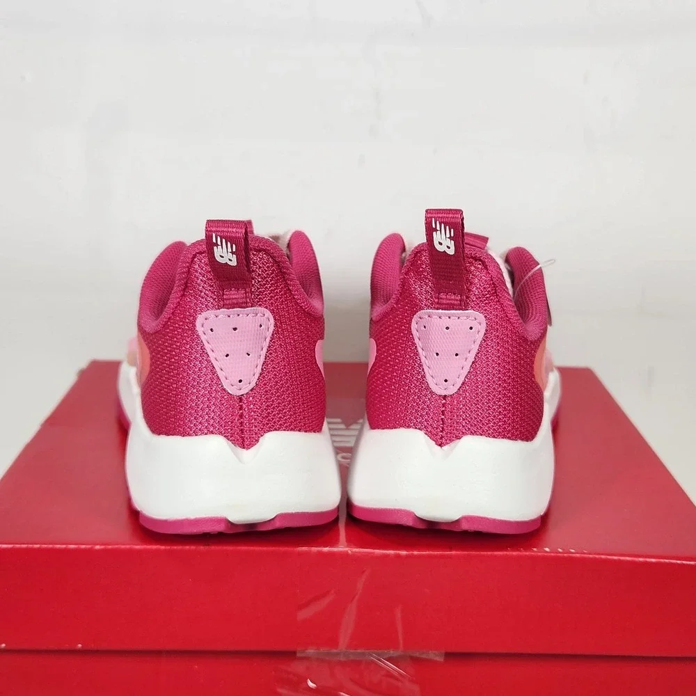 New Balance Rave Run v2 Sneakers Kids Size 11 WIDE Pink Pink Athletic Shoes